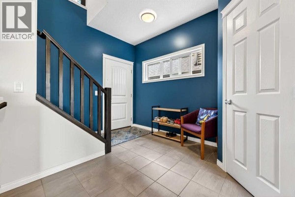 2pc Bathroom - 51 Buckskin Way, Cochrane, AB T4C2P1 Photo 4