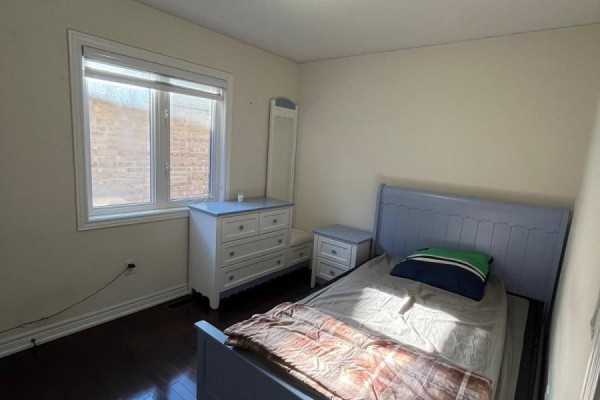 Bedroom 2 - 51 Dawes Road, Brampton, ON L6X5P1 Photo 5
