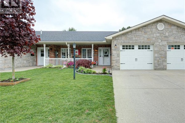 4pc Bathroom - 51 Devon Drive, Exeter, ON N0M1S3 Photo 2