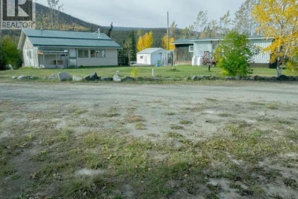 51 Echo Valley Road, Whitehorse North, YT Y1A7A4 Photo 4