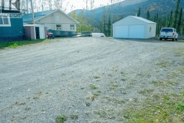 51 Echo Valley Road, Whitehorse North, YT Y1A7A4 Photo 5