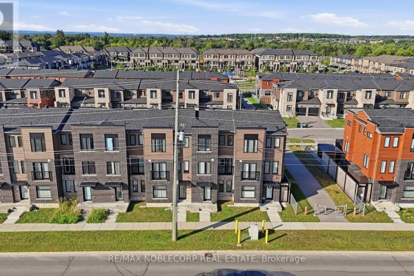 51 Fairlane Avenue, Barrie, ON, photo 2