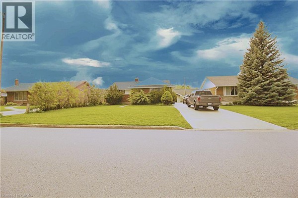 51 Glengarry Road, St  Catharines, ON, photo 2