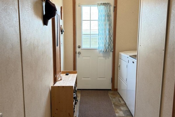 Foyer - 51 Harbour View Drive, Cymri Rm No  36, SK S0C1S0 Photo 3