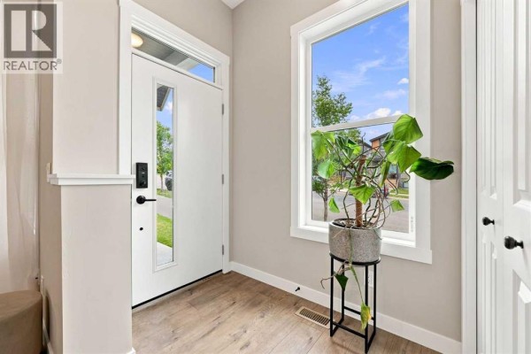 5pc Bathroom - 51 Haskayne Drive Nw, Calgary, AB T3L0H2 Photo 2