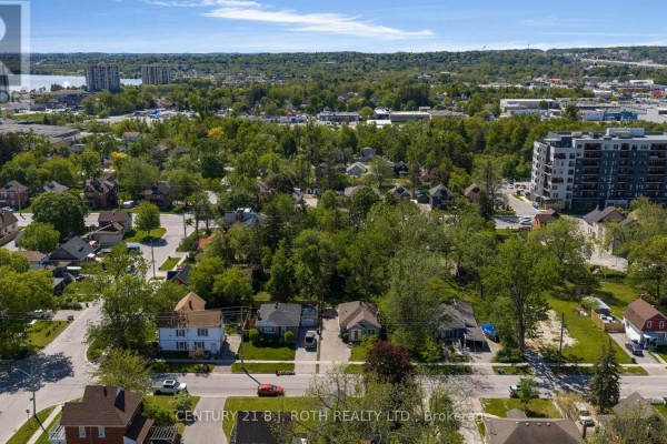 51 Henry Street, Barrie, ON, photo 3