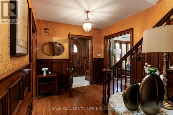 Dining room - 51 King Georges Road, Toronto, ON M8X1L4 Photo 3