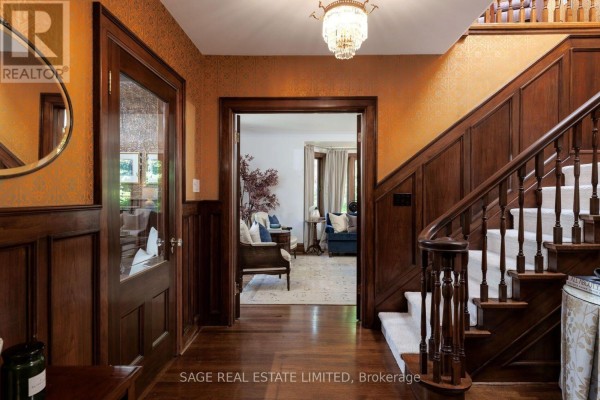 Kitchen - 51 King Georges Road, Toronto, ON M8X1L4 Photo 4