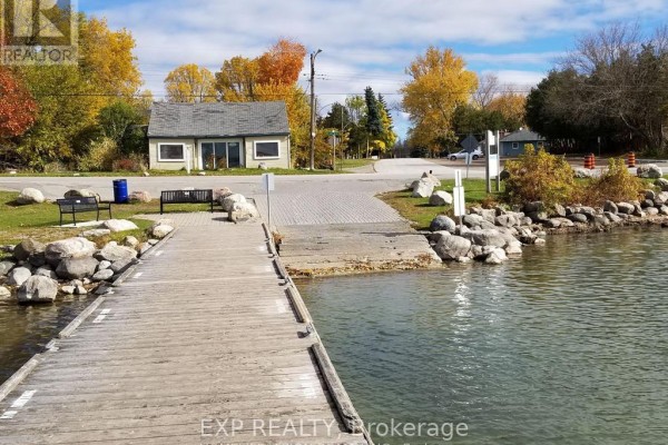 51 Lake Drive, Georgina, ON L4P1A5 Photo 4