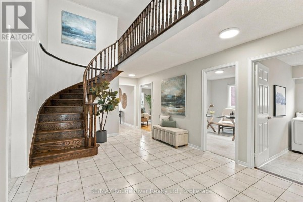 Kitchen - 51 Lofthouse Drive, Whitby, ON L1R1W5 Photo 4