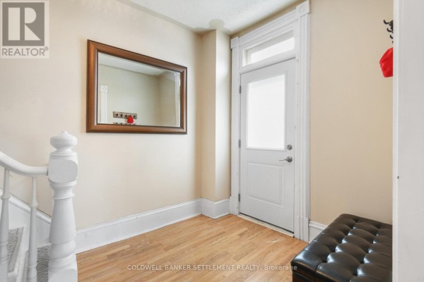 Dining room - 51 Main Street W, Smiths Falls, ON K7A1M7 Photo 3