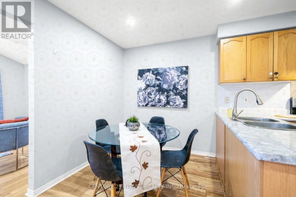 Kitchen - 51 Marchwood Crescent, Clarington, ON L1C5K5 Photo 5
