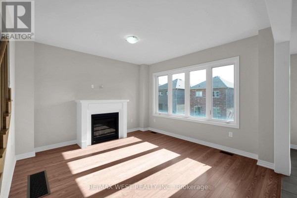 51 Northrop Avenue, Clarington, ON L1B0W6 Photo 2