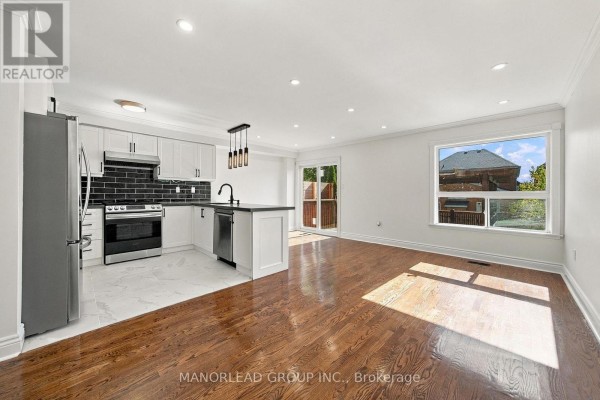 Kitchen - 51 Novella Road, Vaughan, ON L4K5J8 Photo 4