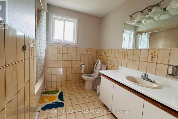 51 Park Lane Circle, Richmond Hill, ON, photo 3