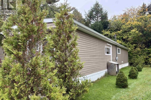 Laundry / Bath - 51 Shelby Crescent, New Minas, NS B4N5J1 Photo 4