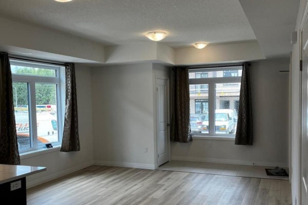 Townhouse for rent at 51 Thatcher Drive, Guelph, ON - MLS® D1cRk0