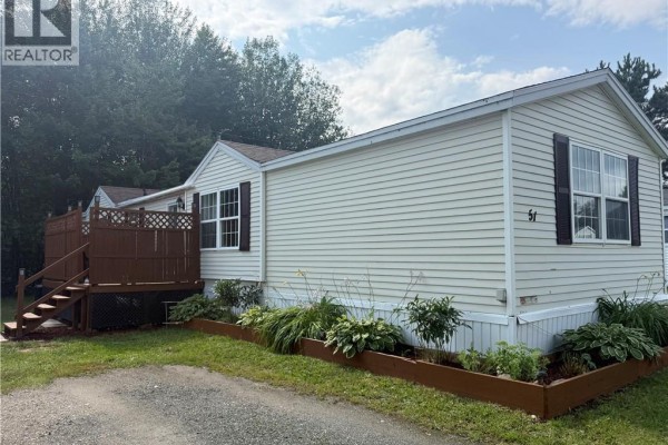 Bath (# pieces 1-6) - 51 Travis Street, Miramichi, NB E1V6A3 Photo 2