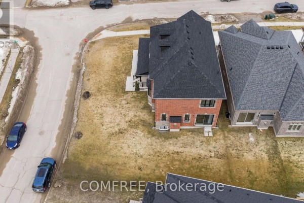 51 Wood Crescent, Essa, ON, photo 2