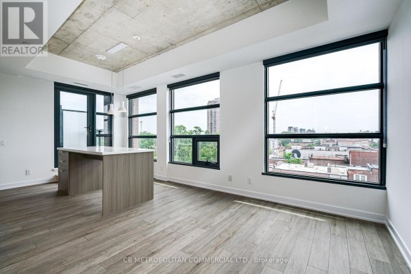 Kitchen - 510 - 2946 Dundas Street West Street W, Toronto, ON M6P1Y8 Photo 4