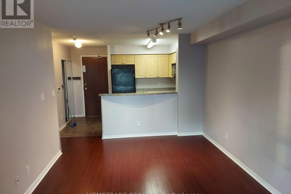 Kitchen - 510 - 9 Michael Power Place, Toronto, ON M9A0A5 Photo 2