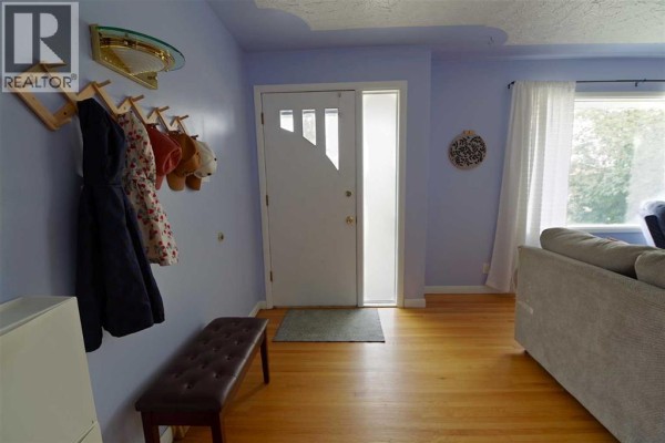 Bedroom - 510 10 Street N, Lethbridge, AB T1H2C8 Photo 2