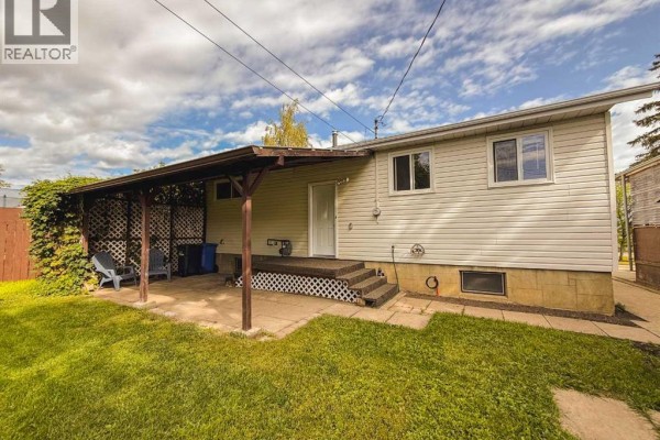 4pc Bathroom - 5104 46 Avenue, Spirit River, AB T0H3G0 Photo 4