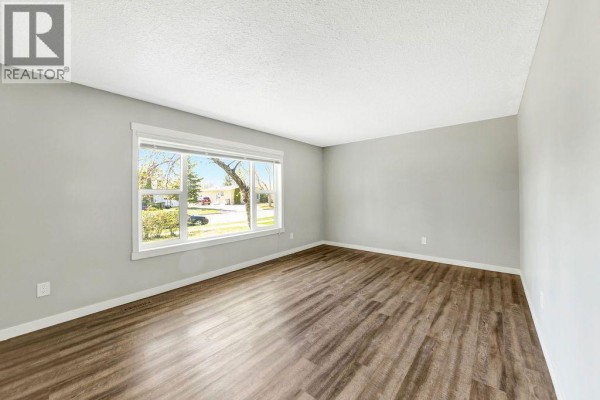 4pc Bathroom - 5104 54a Street, Lloydminster, AB T9V0S5 Photo 5