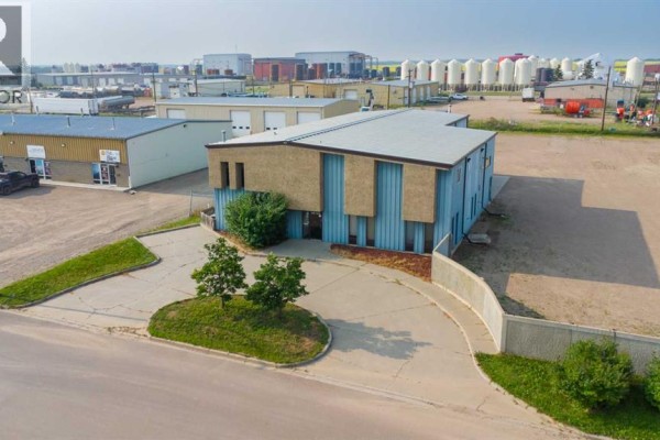 5106 63 Street, Lloydminster, AB, photo 2