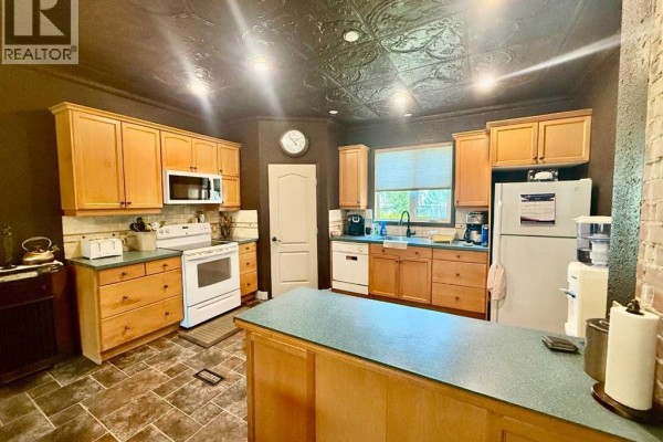 Laundry room - 5107 46 Street, Provost, AB T0B3S0 Photo 5