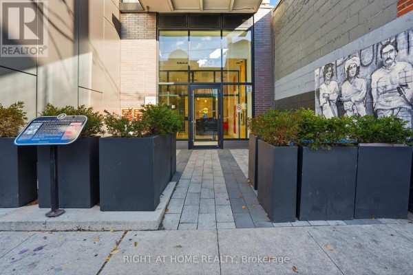 511 - 109 Ossington Avenue, Toronto, ON M6J2Z2 Photo 2