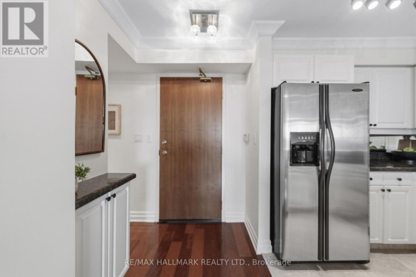 511 - 3840 Bathurst Street, Toronto, ON, photo 2