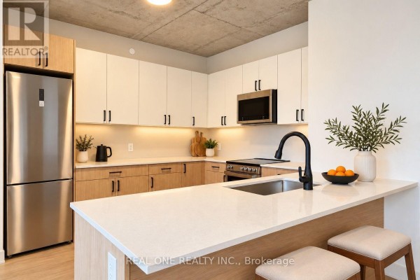 Kitchen - 511 - 810 King Street W, Hamilton, ON L8S0A7 Photo 3