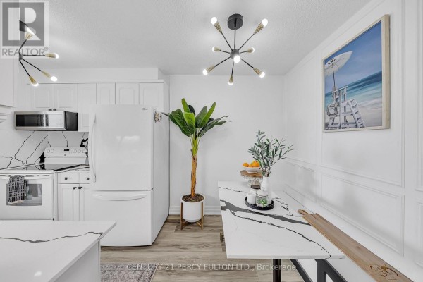 Kitchen - 511 - 92 Church Street S, Ajax, ON L1S6B4 Photo 3