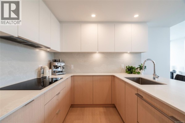 Ensuite - 511 1100 Yates St, Victoria, BC V8V0H5 Photo 4