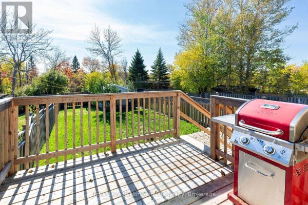 Kitchen - 511 Bromley Avenue, North Bay, ON P1B9H7 Photo 4