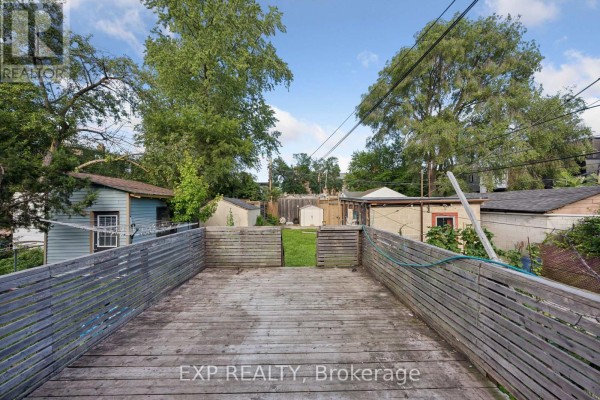 511 Carlaw Avenue, Toronto, ON M4K3J3 Photo 5
