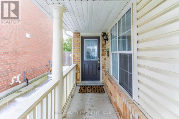 Kitchen - 511 Collis Court N, Milton, ON L9T5M7 Photo 4