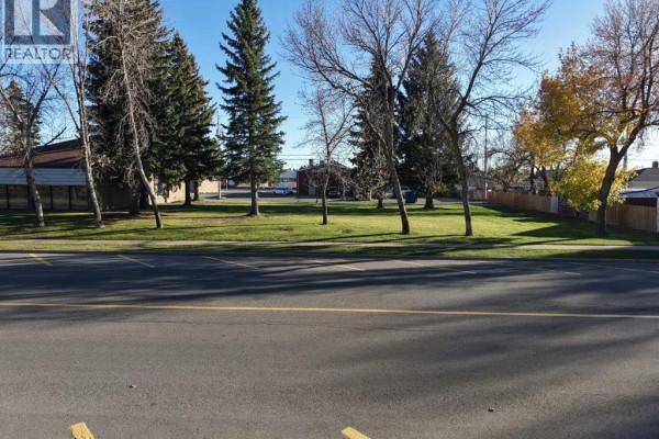 5110 49 Avenue, Taber, AB T1G1T6 Photo 4