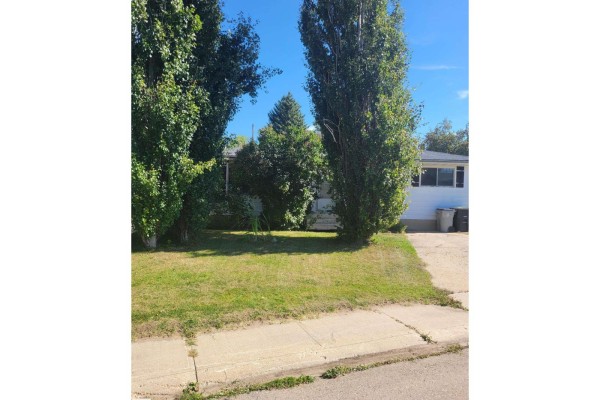5111 59 St, Redwater, AB T0A2W0 Photo 5