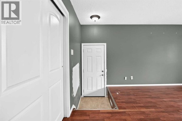 Dining room - 5116 Forego Avenue, Calgary, AB T2A2C6 Photo 3