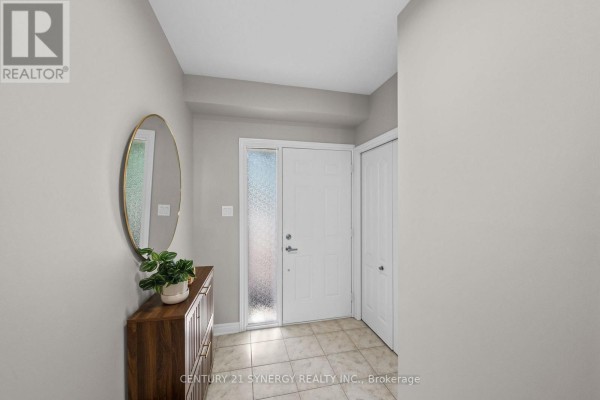 Dining room - 512 Cherokee Way, Ottawa, ON K2S0H5 Photo 4