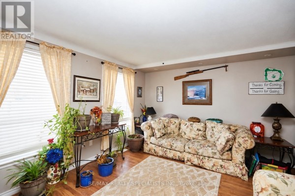 Dining room - 512 First Avenue, Welland, ON L3C6A7 Photo 3