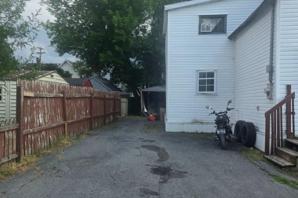 512 First Street W, Cornwall, ON K6J1E1 Photo 3