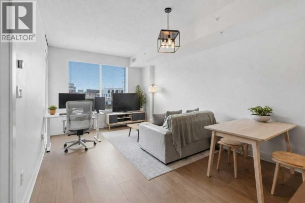 Foyer - 513, 38 9 Street Ne, Calgary, AB T2E7X9 Photo 4