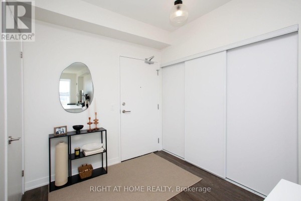 513 - 6 David Eyer Road, Richmond Hill, ON L4S0N5 Photo 5