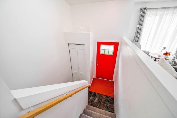 Dining area adjacent to the kitchen with a table and chairs - 513 Jamison Avenue, Winnipeg