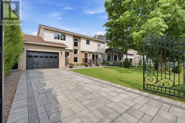 513 Maplehurst Avenue, Oakville, ON, photo 3