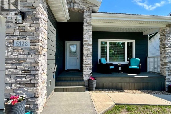 5132 54 Avenue, Viking, AB, photo 3