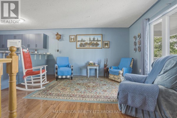 Bedroom - 5136 Marshall Road, Niagara Falls, ON L2E6S6 Photo 4